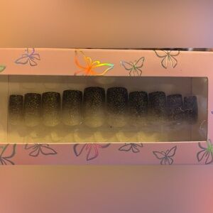 Premium Black & White Ombre Glitter Press-on Nails